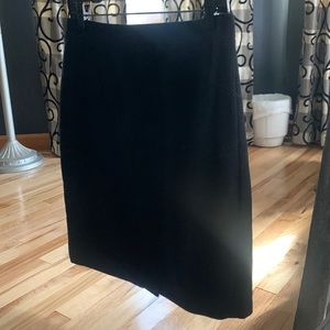 Jcrew black size 6 pencil skirt